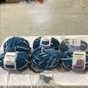 Bernat Blanket Extra Yarn - Blue